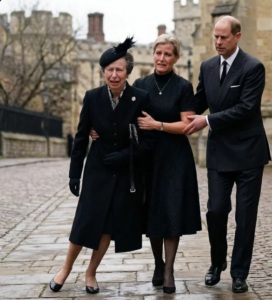 SAD NEWS — JUST 1 MINUTE AGO! Princess Anne collapses in grief as she announces the funeral of a Royal Family member. Through tears, she begins: “With deepest sorrow… we…”